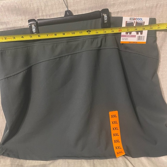 NWT 32 Degrees Cool Women’s Green Skort - Picture 6 of 11